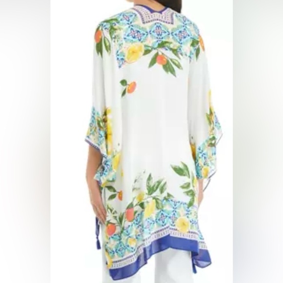 Vince Camuto lemon tile printed topper, coverup, One Size, Beach Pool Resort - Picture 13 of 14